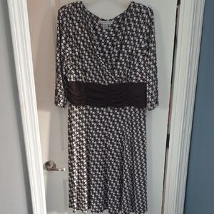 Aa Studio Brown and White Geometric Long Sleeve Dress